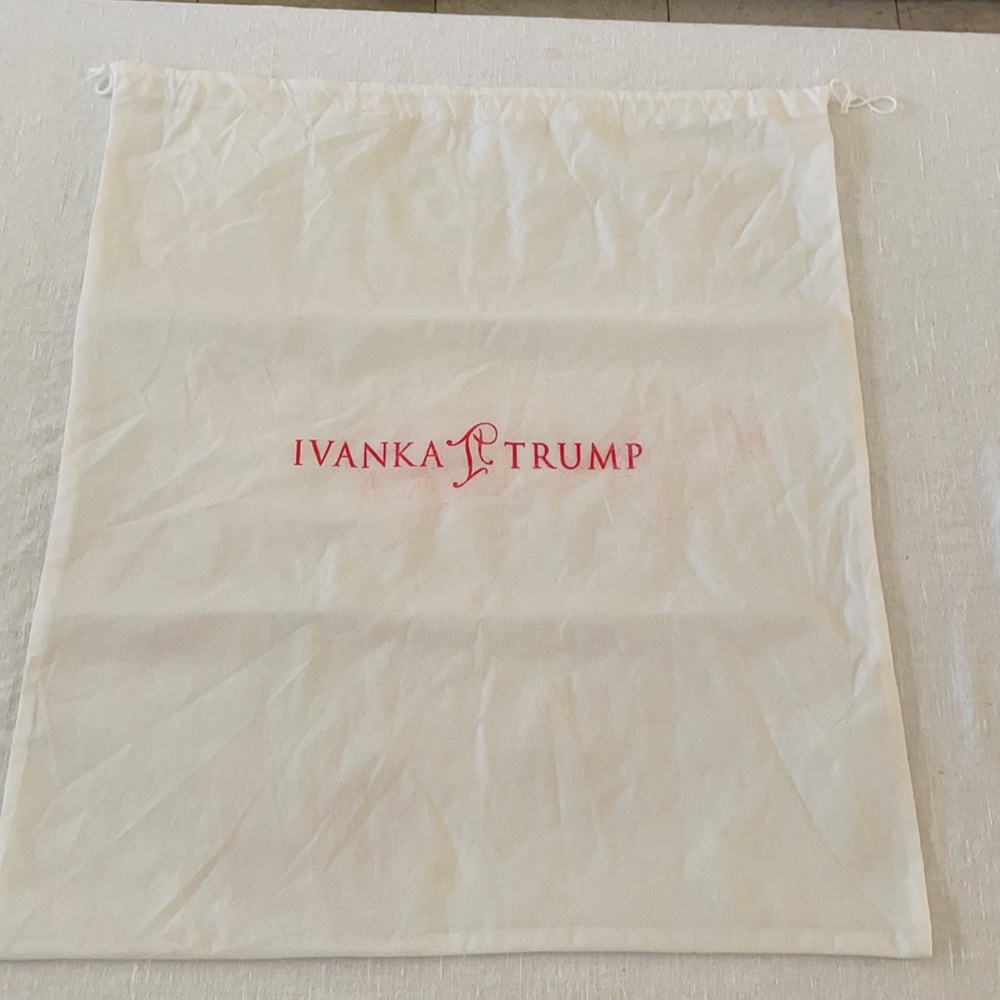 Ivanka Trump Extra Large White Storage Dust Bag